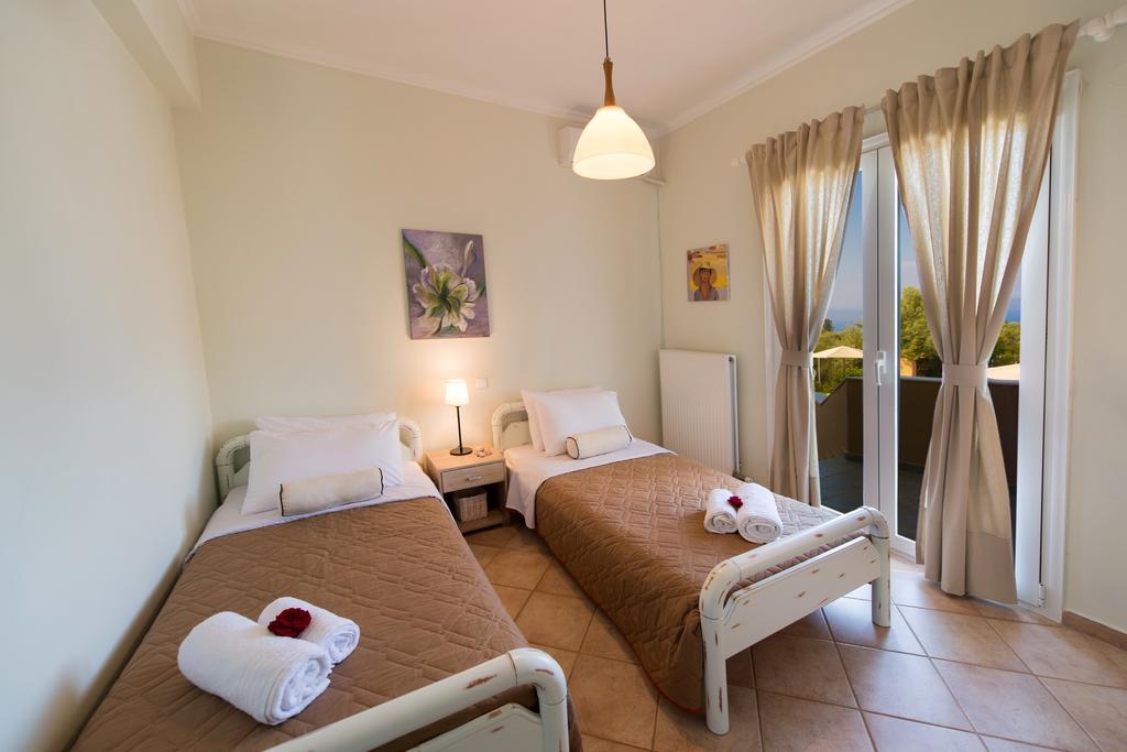 Villa Marilia ซูกาเลดส์ ภายนอก รูปภาพ