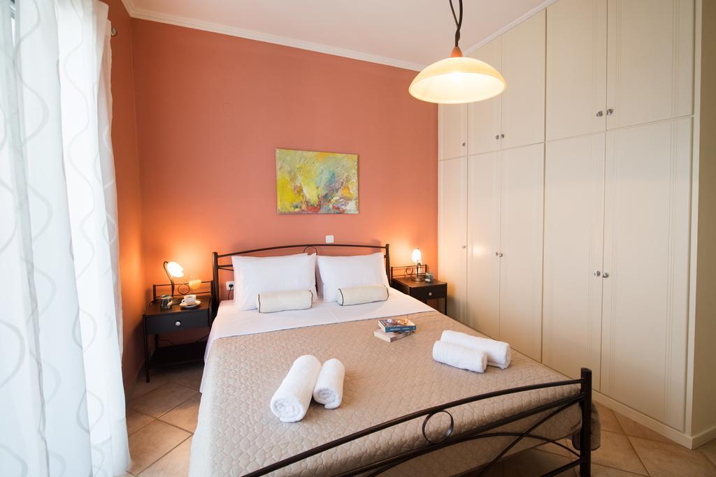 Villa Marilia ซูกาเลดส์ ภายนอก รูปภาพ