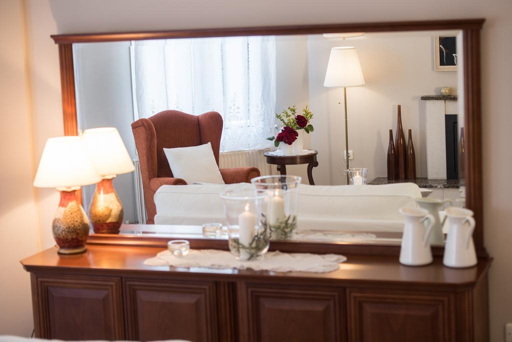 Villa Marilia ซูกาเลดส์ ภายนอก รูปภาพ
