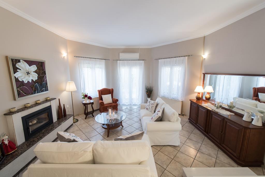 Villa Marilia ซูกาเลดส์ ภายนอก รูปภาพ