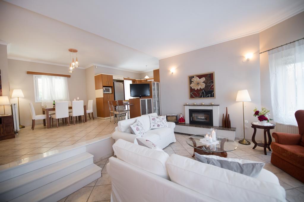 Villa Marilia ซูกาเลดส์ ภายนอก รูปภาพ