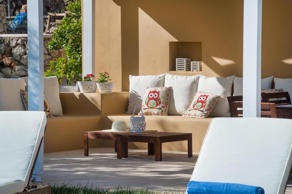 Villa Marilia ซูกาเลดส์ ภายนอก รูปภาพ